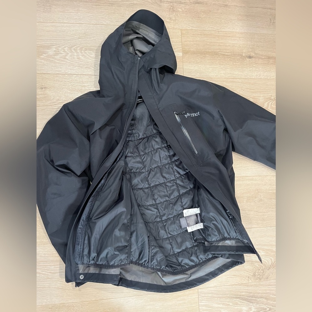 Marmot 2 in 1 goretex jacket NWOT